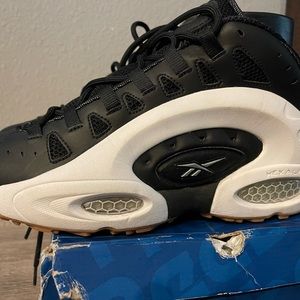 Reebok ES22 Hexalite